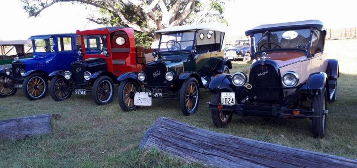 Heritage Car, Truck, Bike & Machinery Show - Bundaberg Vintage Vehicle Club Inc. 2