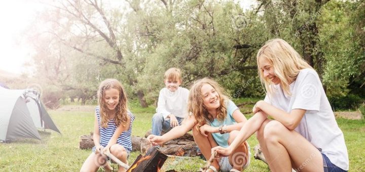 Wild Gully Therapy & Nature Play- Winter Holiday Program 9