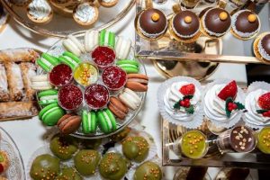 How to Create a Themed Confectionery Table on a Budget 4