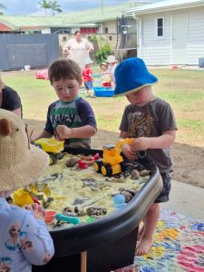 Christmas Messy and Sensory Play with Messy Magic Moments 6 Christmas Messy and Sensory Play with Messy Magic Moments 6